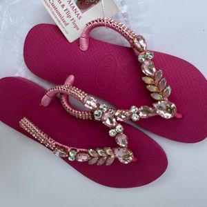 HAVAIANAS Women’s Customized Fucsia Flats Size 5/6